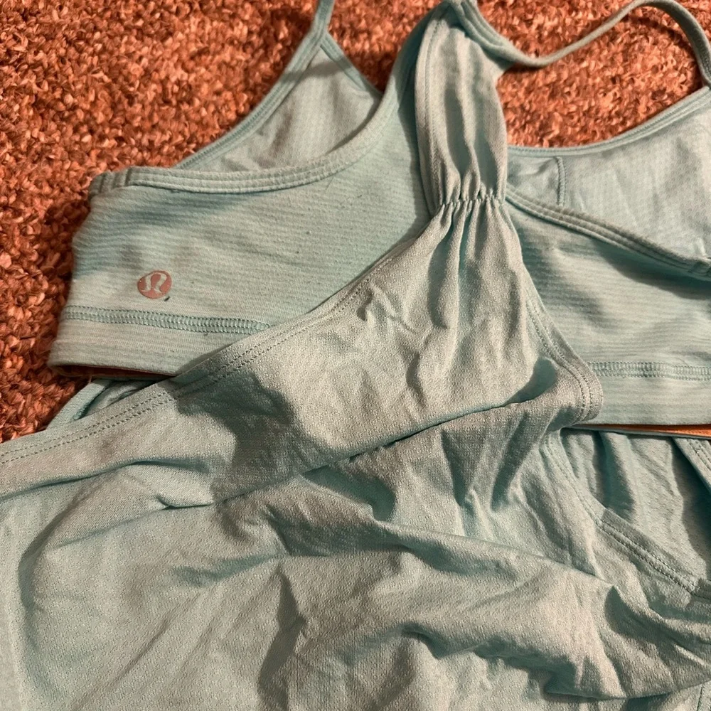 vintage blue lulu lemon tank - Picture 3 of 3